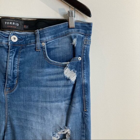 TORRID Sz 16R Sky High Skinny Jeans  Mid-Wash Distressed Jeans - Picture 3 of 8